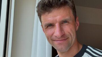 Thomas Muller zonder baard.