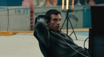 Callum Turner.