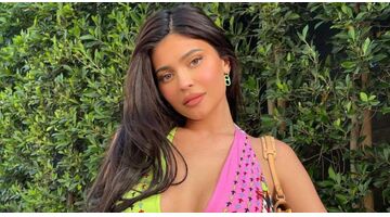 Kylie Jenner deelt foto Aire