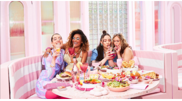 Bottomless Brunch Pink Beach