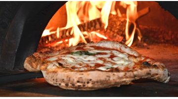 pizza oven voor op de camping