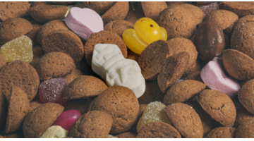 pepernoten sinterklaas chocoladeletters