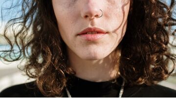 neuspiercing piercing neus nazorg soorten piercings