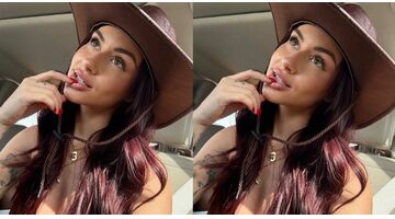 Rood haar op coachella