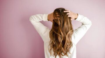 Koud douchen voor glanzend haar