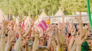 Tropisch festivalweekend hittegolf