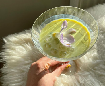 Illustratie voor: Matcha fans opgelet: deze Tia Maria Matcha móet jij uitproberen!