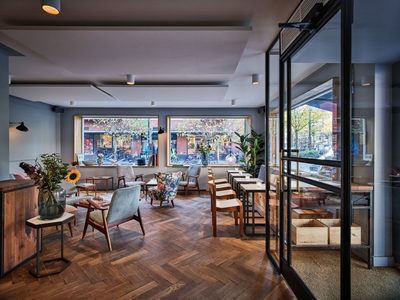 Vanderveen bar and kitchen
