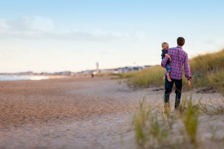 Illustratie voor: Science says: mannen veroorzaken meer stress dan kinderen