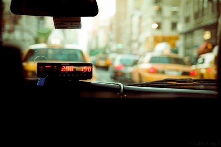 Illustratie voor: Van een beugel tot naaimachine: dit zijn de vreemdste gevonden voorwerpen in een Uber