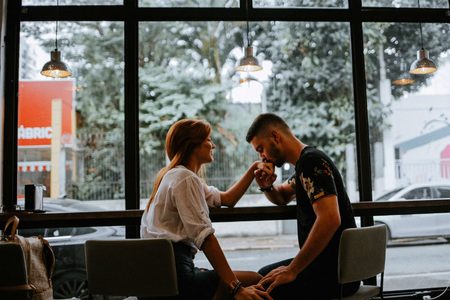 stoppen gebruik dating apps FEM FEM