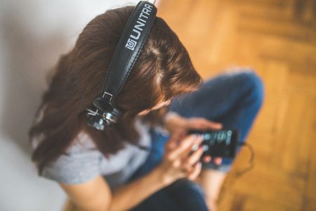 Illustratie voor: 5x de podcasts voor een carrièreboost