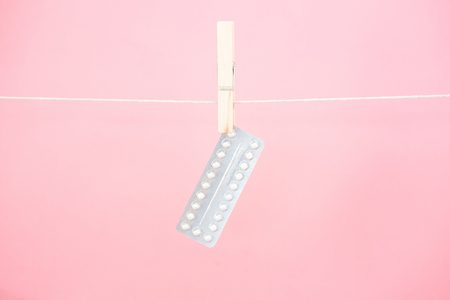Illustratie voor: Dit zijn de ware effecten van de pil op ons brein