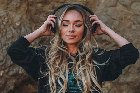 Illustratie voor: Luister nu naar een Spotify playlist die matcht met je sterrenbeeld