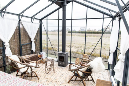 Illustratie voor: Vakantie in eigen land: dit zijn de 5 mooiste Airbnb’s in Noord-Holland