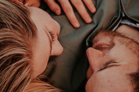Illustratie voor: Dit is het beste dating advies dat je ooit zult krijgen (vergeet al het andere)