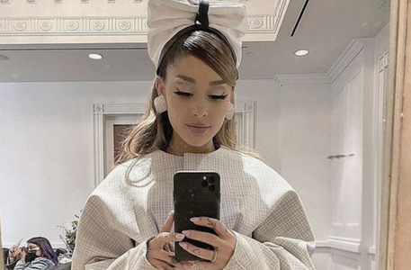 Illustratie voor: Ariana Grande is in Amsterdam en hier is ze voor het laatst gespot