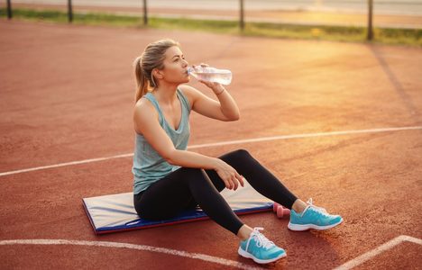 Illustratie voor: Ja het is écht mogelijk om allergisch te zijn voor sporten