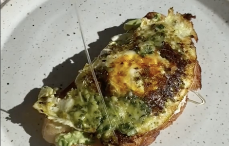 Illustratie voor: Pesto-eieren: het beste en makkelijkste ontbijtje