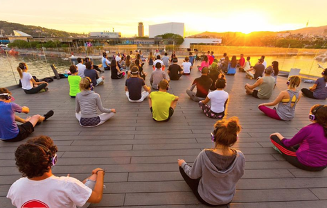 Illustratie voor: Dansen en yoga? Morgen komt Sunshine Collective naar de hoofdstad!
