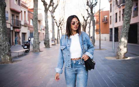 Illustratie voor: Dol op denim? Zo draag jij het denim jack dit seizoen