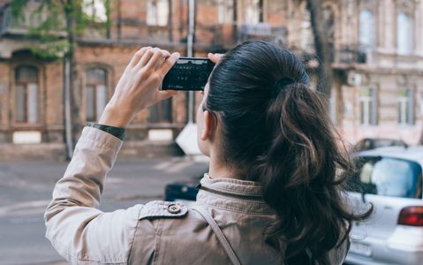 Illustratie voor: Waarom willen we alles op sociale media delen?