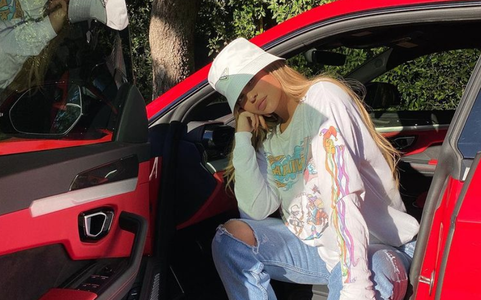 Illustratie voor: Car collection: deze auto’s staan bij Kylie Jenner op de oprit