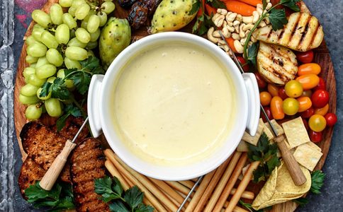 Illustratie voor: Kaasliefhebbers opgelet: Amsterdam is een nieuw kaasfondue restaurant rijker