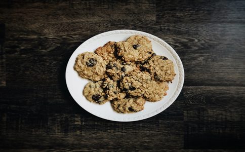 Illustratie voor: Start je dag goed met deze lekkere proteïne ontbijtkoekjes