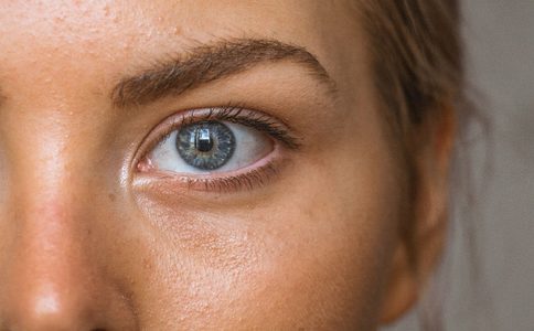 Illustratie voor: Dit wil je weten: De feiten en fabels over acne