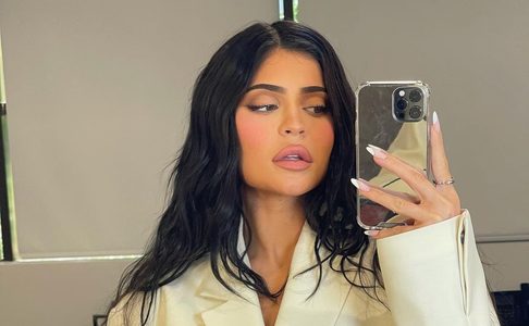 Kylie jenner make-up