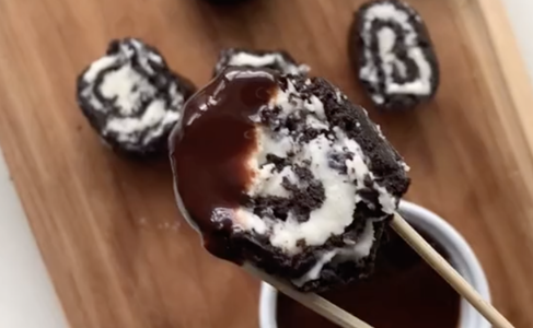 Illustratie voor: Yum! Deze Oreo sushi rolls móét je maken