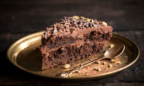 Illustratie voor: Wil jij afvallen? Eet dan chocoladetaart als ontbijt