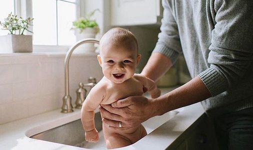 Illustratie voor: Dit boek vertelt je het beste hoe je een baby kan maken