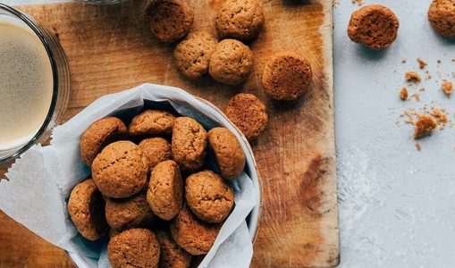 van-nu-al-pepernoten-eten-word-je-gelukkiger