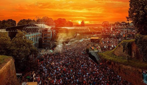Illustratie voor: Waarom dit Servische festival de ultieme must visit is
