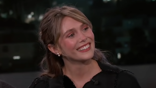 Illustratie voor: Actrice Elizabeth Olsen is het succesvolle zusje van de Olsen Twins