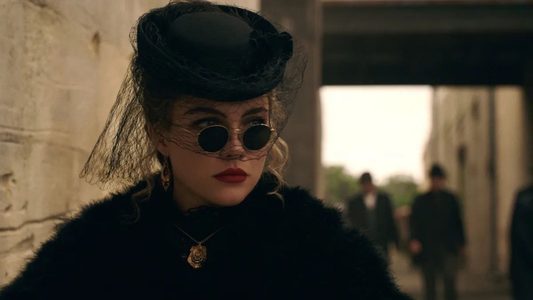 Florence Pugh.