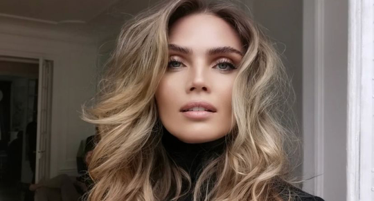Kim Feenstra lingerie