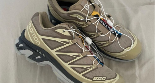 Salmon sneaker lente 2023