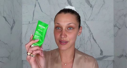 Bella Hadid skincare creme