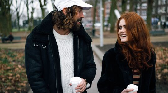Illustratie voor: Klaar met snelle dating apps? Zo vind je wel de juiste man