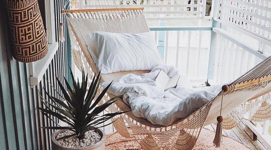 Illustratie voor: Met deze items maak jij jouw balkon zomerklaar