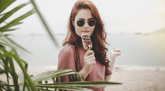 Illustratie voor: Magnum heeft 3 heerlijke nieuwe ijsjes en wij gingen ze proeven in Cannes