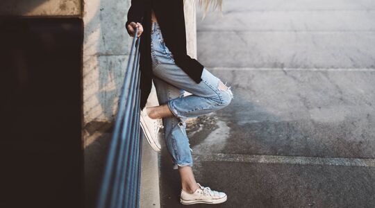 Illustratie voor: Trendy but comfortable: deze jeans ga je in 2021 overal zien