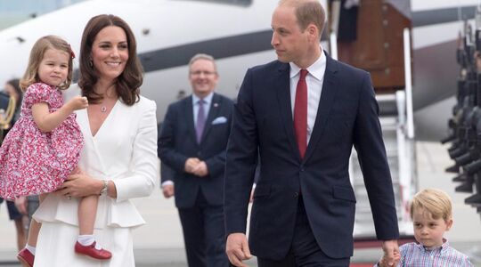 Illustratie voor: Hello royalbaby: Kate Middleton bevallen van zoontje