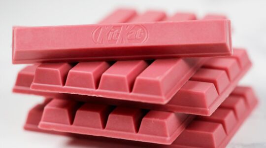 Illustratie voor: De roze KitKat komt naar Nederland