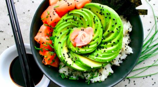 Illustratie voor: Makkelijk voor de zondagavond: de sushibowl