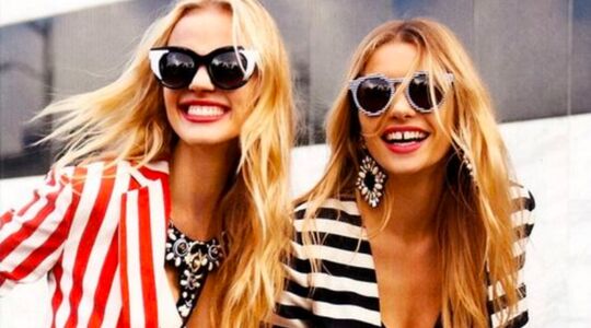 Illustratie voor: Dit maakt single vrouwen echt aan het lachen
