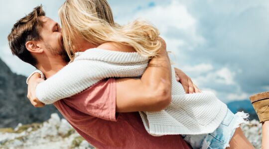 Illustratie voor: Van deze 13 lieve aanrakingen smelt iedere vrouw
